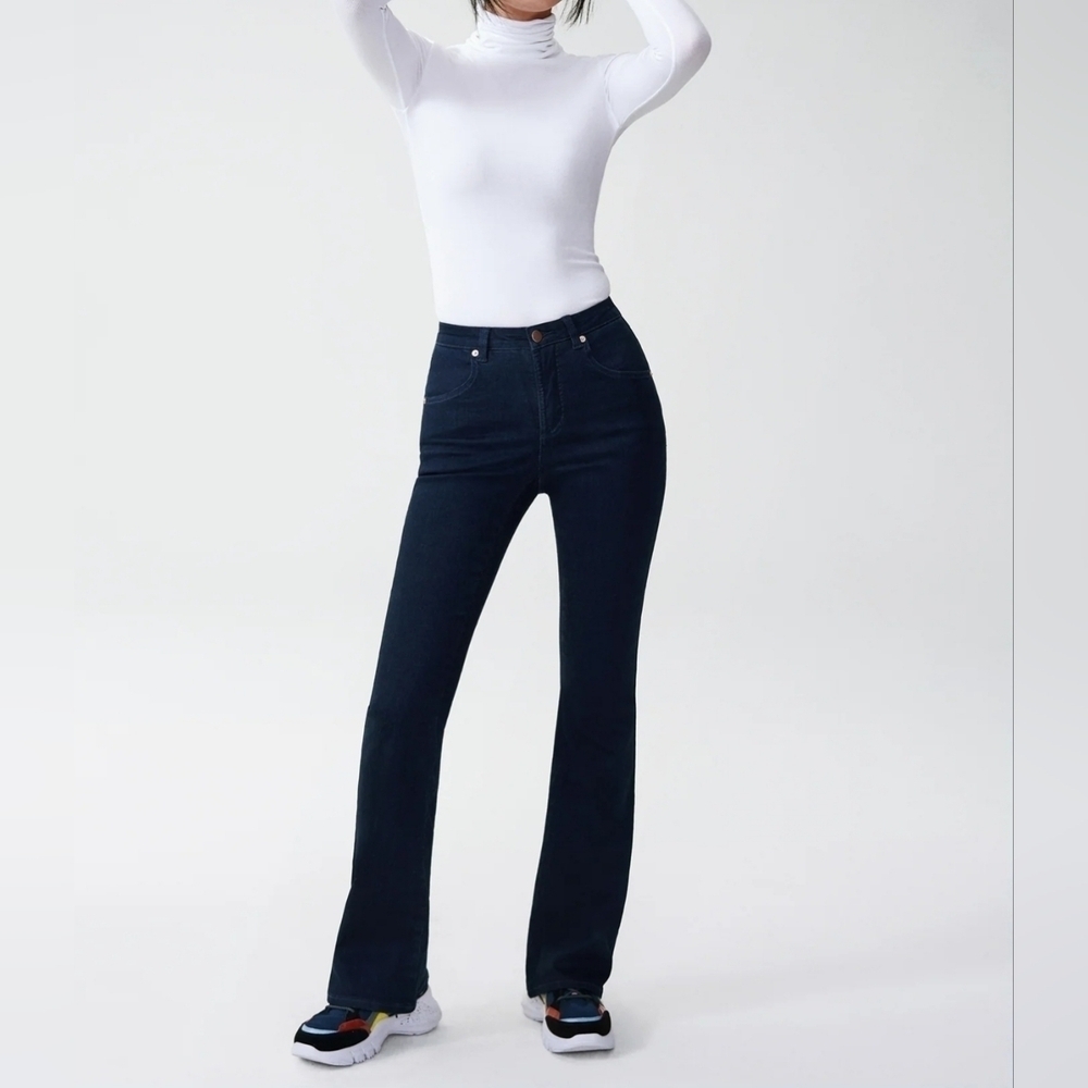 Universal Standard Sava High Rise Flare Jeans 34 Inch, Dark Indigo, Size 0